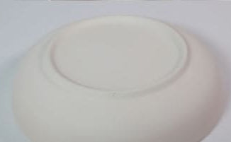 Ensaladera de cerámica hecha a mano, ideal para ensaladas o platos compartidos, personalizable.